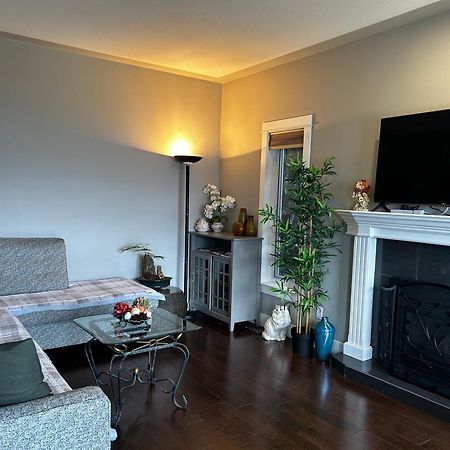 Casa Grande Lakeview House เวสต์ เคโลว์นา ภายนอก รูปภาพ