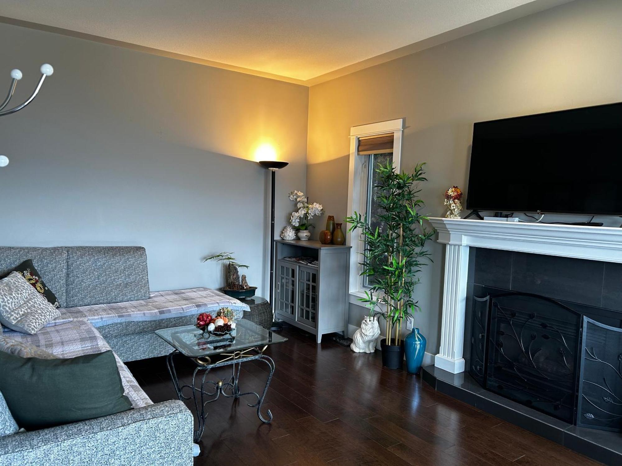 Casa Grande Lakeview House เวสต์ เคโลว์นา ภายนอก รูปภาพ