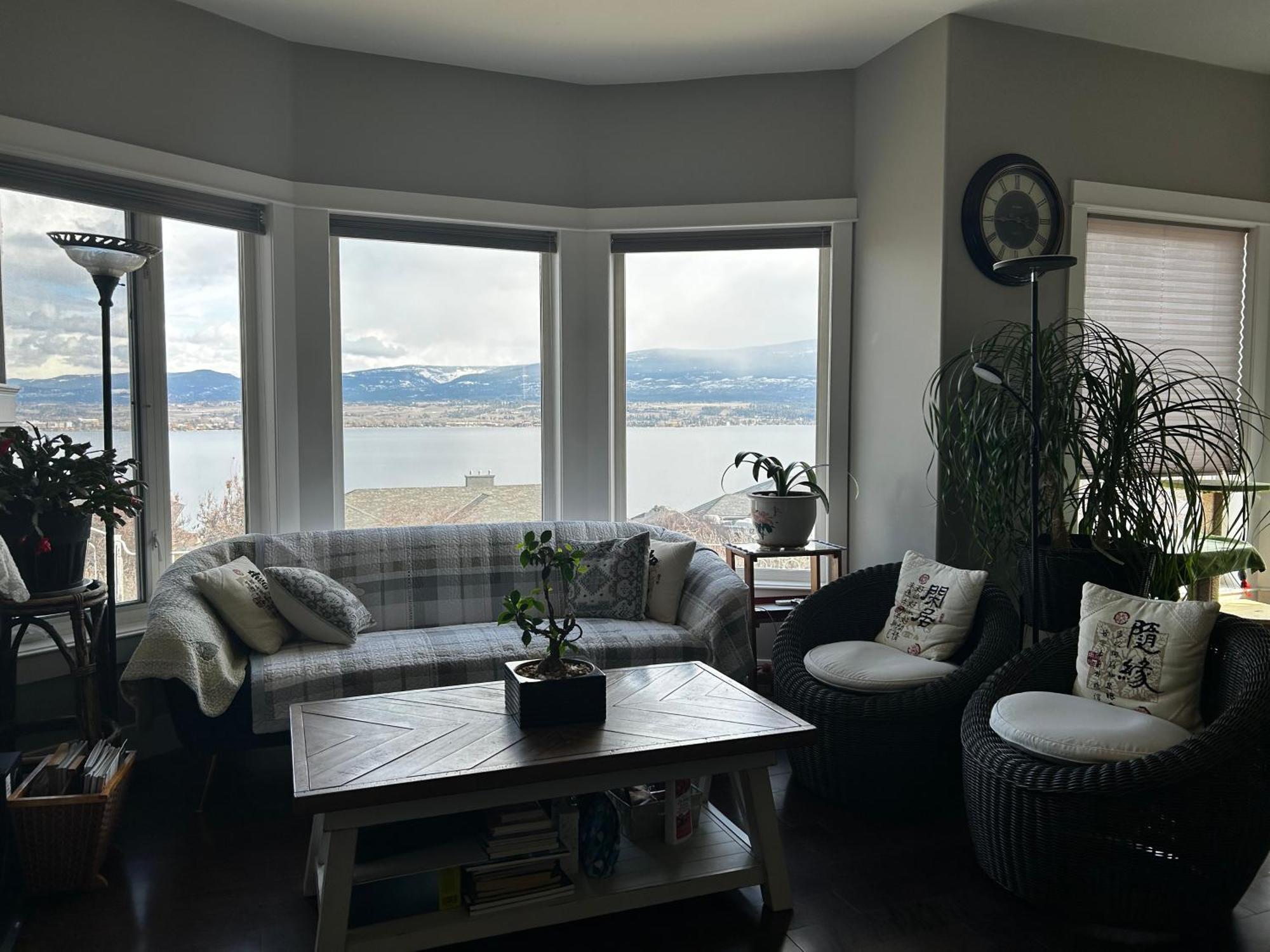 Casa Grande Lakeview House เวสต์ เคโลว์นา ภายนอก รูปภาพ